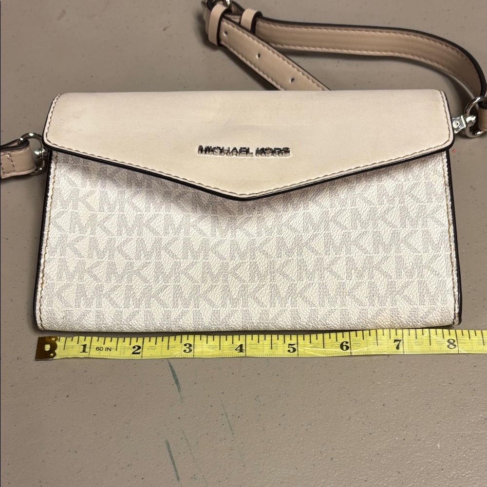 Michael Kors Cream and Tan Crossbody Bag - Picture 5 of 7